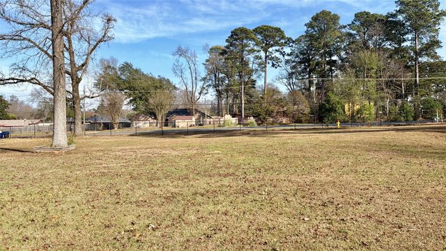 3535 N Market Street, Shreveport, LA 71107