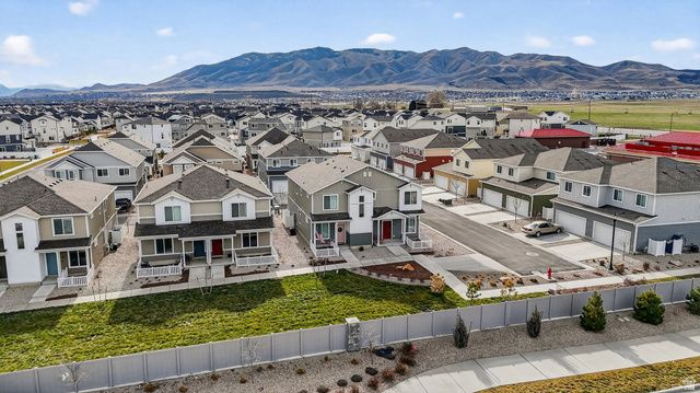 84 E FAIRMONT PL, Saratoga Springs, UT 84045