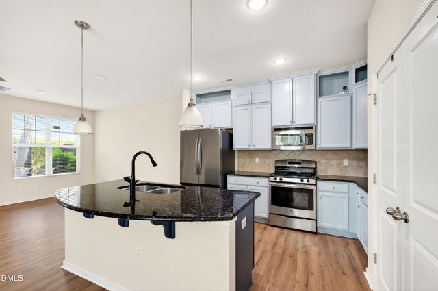 524 Panorama View Loop, Cary, NC 27519