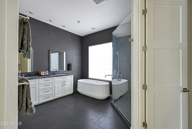11803 E TERRA Drive, Scottsdale, AZ 85259