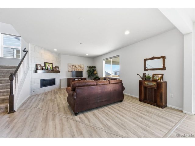 39260 Braxton Ln, Elizabeth, CO 80107