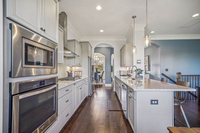 104 Copper Creek Dr, Goodlettsville, TN 37072