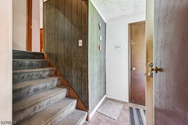 101 Seminole Ave, Lincoln Park Boro, NJ 07035