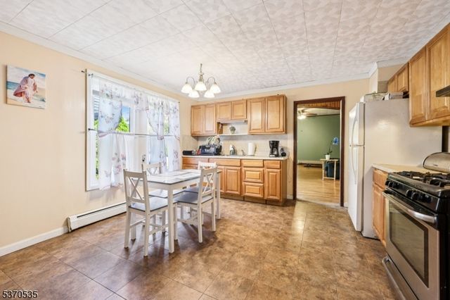 101 Seminole Ave, Lincoln Park Boro, NJ 07035