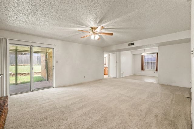 4811 French Wood Drive, Arlington, TX 76016