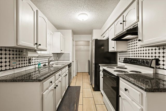 4811 French Wood Drive, Arlington, TX 76016