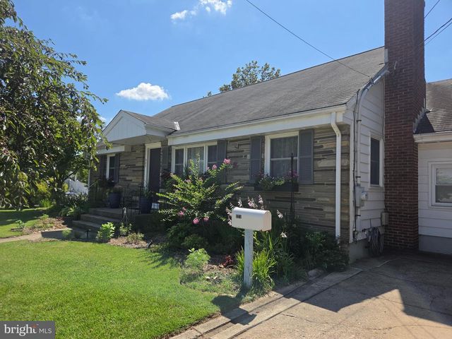 321 BUTTONWOOD ST, Hamilton, NJ 08619