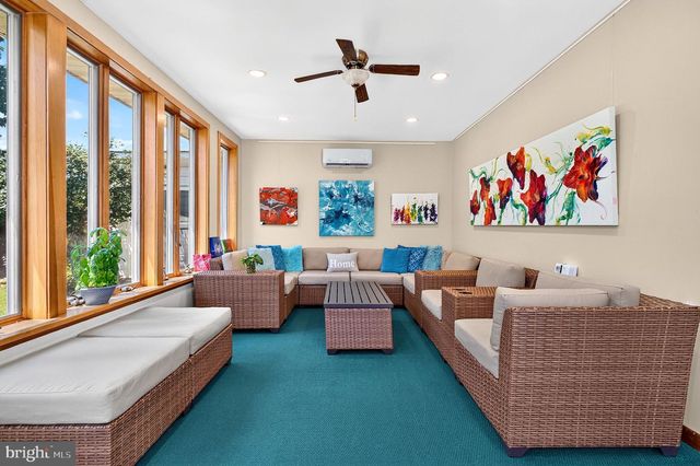 321 BUTTONWOOD ST, Hamilton, NJ 08619