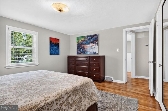 321 BUTTONWOOD ST, Hamilton, NJ 08619