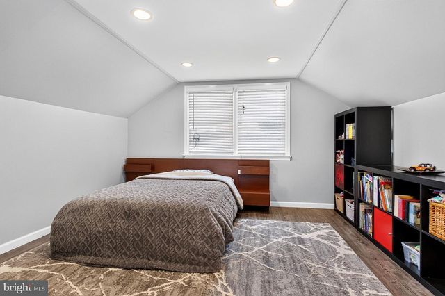 321 BUTTONWOOD ST, Hamilton, NJ 08619