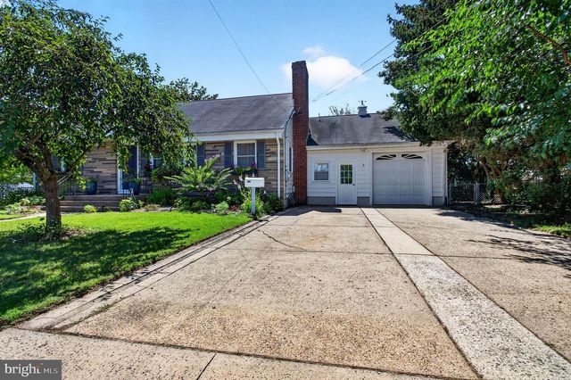 321 BUTTONWOOD ST, Hamilton, NJ 08619