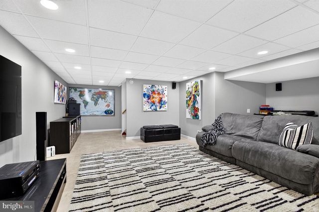 321 BUTTONWOOD ST, Hamilton, NJ 08619