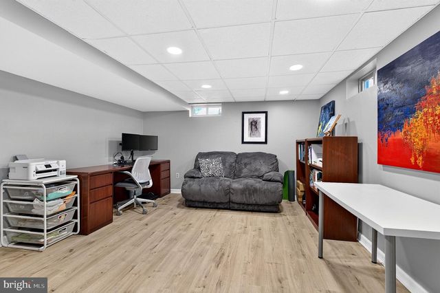 321 BUTTONWOOD ST, Hamilton, NJ 08619