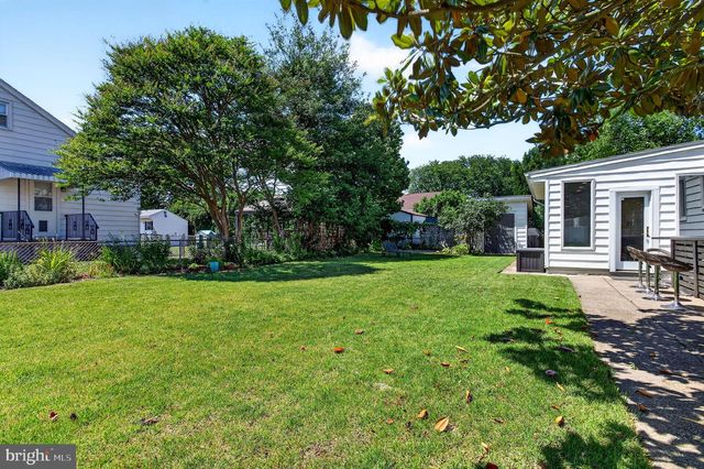 321 BUTTONWOOD ST, Hamilton, NJ 08619