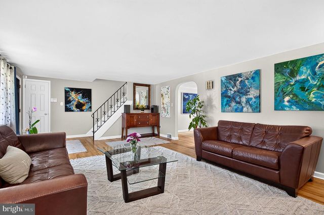 321 BUTTONWOOD ST, Hamilton, NJ 08619