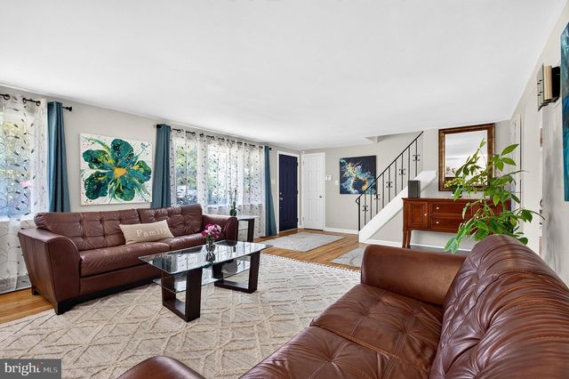 321 BUTTONWOOD ST, Hamilton, NJ 08619