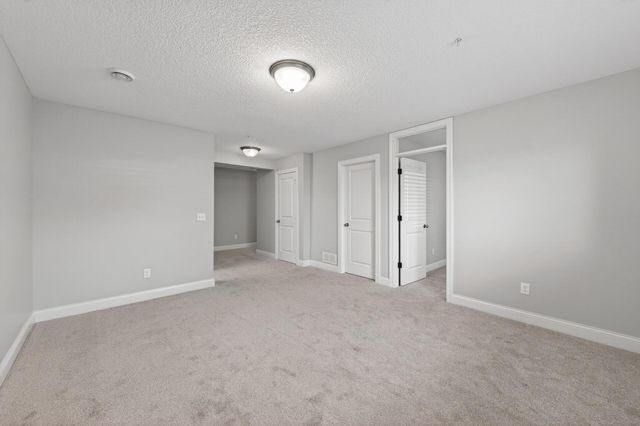 3201 Countryside Court B, Woodbury, MN 55129