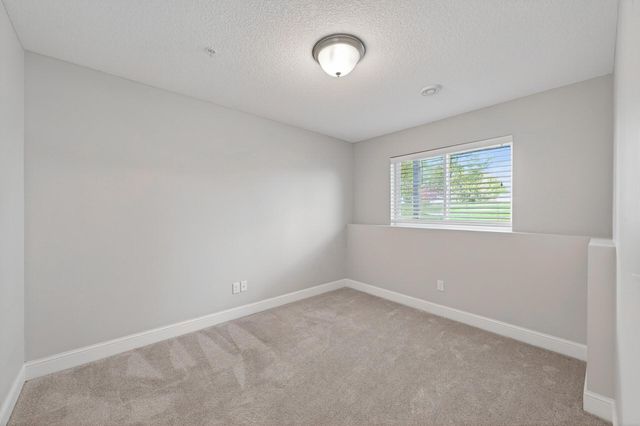 3201 Countryside Court B, Woodbury, MN 55129