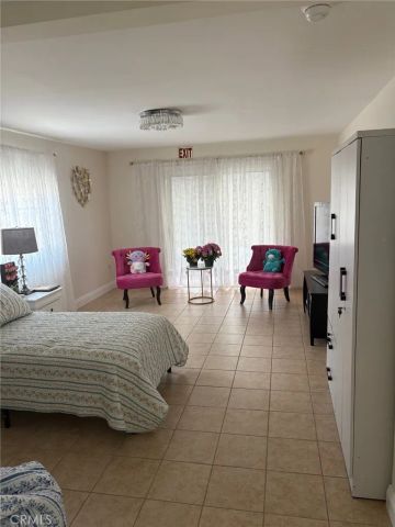 28010 Lakehurst, Canyon Country, CA 91351