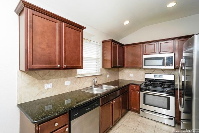 2667 Diamondback Trl, New Braunfels, TX 78130