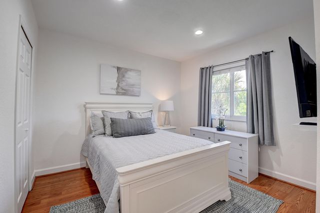 525 Bayfront Drive, Boynton Beach, FL 33435