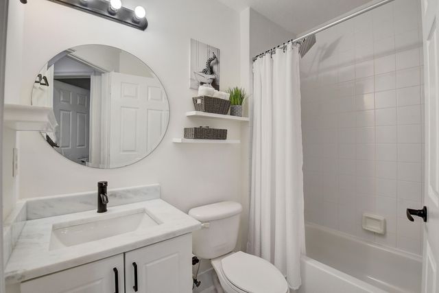 525 Bayfront Drive, Boynton Beach, FL 33435