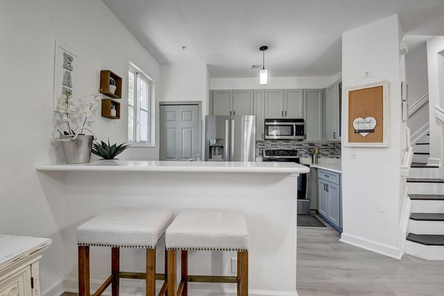 525 Bayfront Drive, Boynton Beach, FL 33435