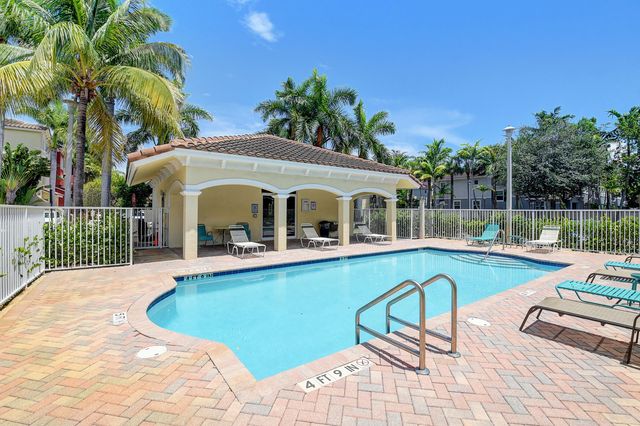 525 Bayfront Drive, Boynton Beach, FL 33435