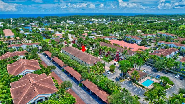 525 Bayfront Drive, Boynton Beach, FL 33435