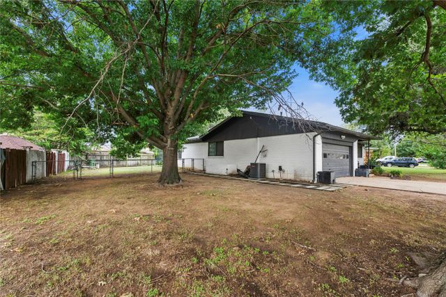 8128 Newman Drive, North Richland Hills, TX 76180