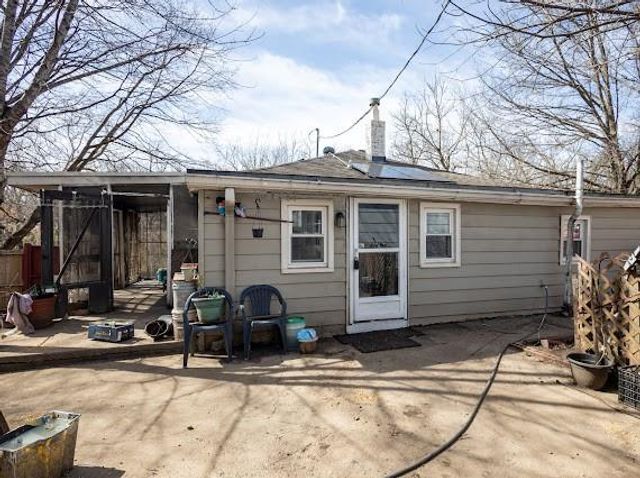 2707 Maple Avenue, Leavenworth, KS 66048