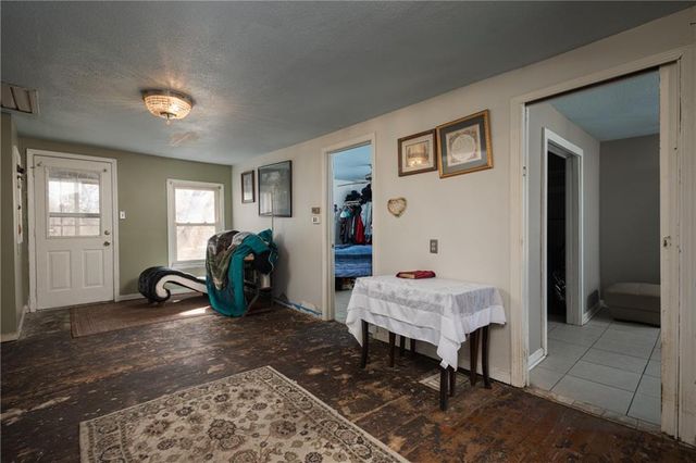 2707 Maple Avenue, Leavenworth, KS 66048