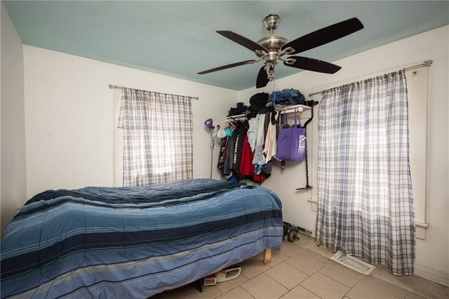 2707 Maple Avenue, Leavenworth, KS 66048