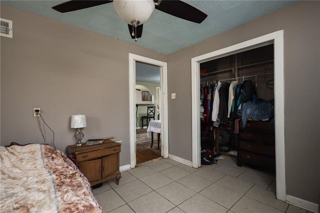 2707 Maple Avenue, Leavenworth, KS 66048