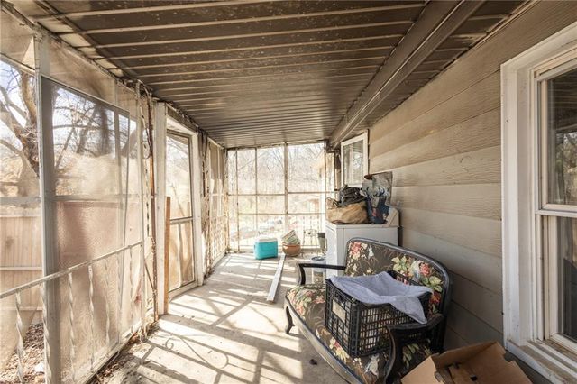 2707 Maple Avenue, Leavenworth, KS 66048