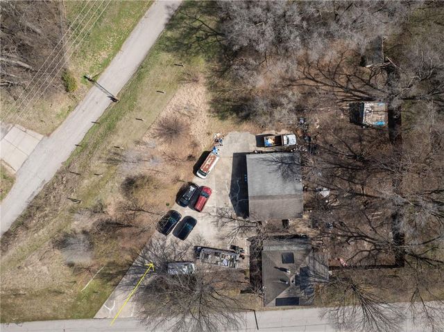 2707 Maple Avenue, Leavenworth, KS 66048