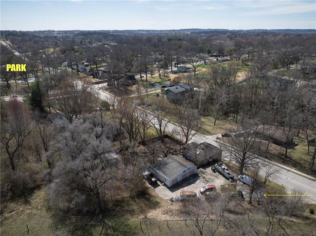 2707 Maple Avenue, Leavenworth, KS 66048