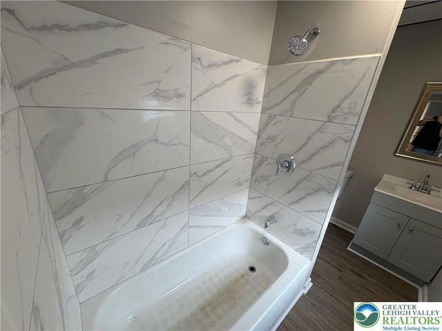 5210 Main Street 208, Whitehall Twp, PA 18052