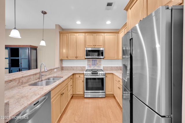 724 Amy Court, Lakewood, NJ 08701