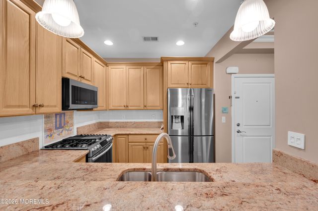 724 Amy Court, Lakewood, NJ 08701