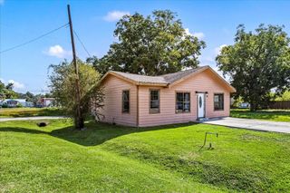 3201 Avenue F, Dickinson, TX 77539