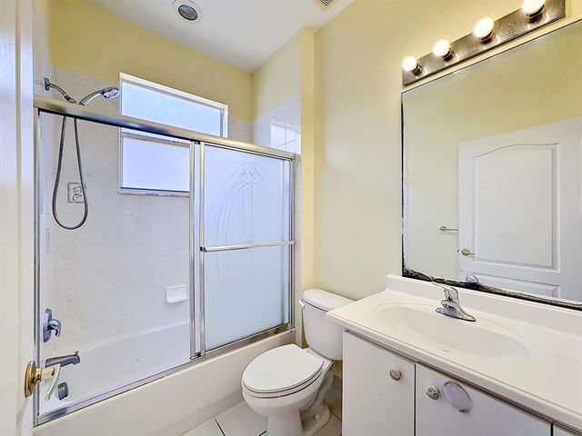 5747 Sunberry Circle, Fort Pierce, FL 34951