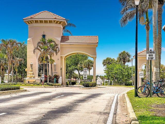 5747 Sunberry Circle, Fort Pierce, FL 34951