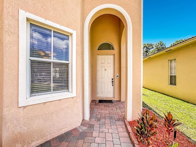 5747 Sunberry Circle, Fort Pierce, FL 34951