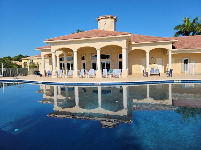 5747 Sunberry Circle, Fort Pierce, FL 34951