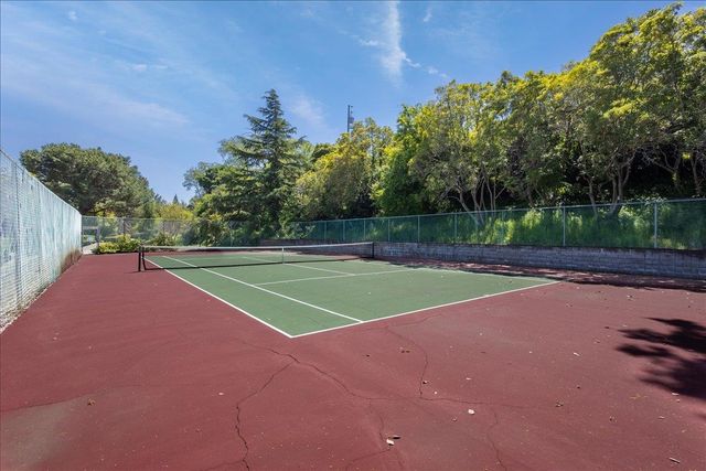 19100 Crest Ave 15, Castro Valley, CA 94546