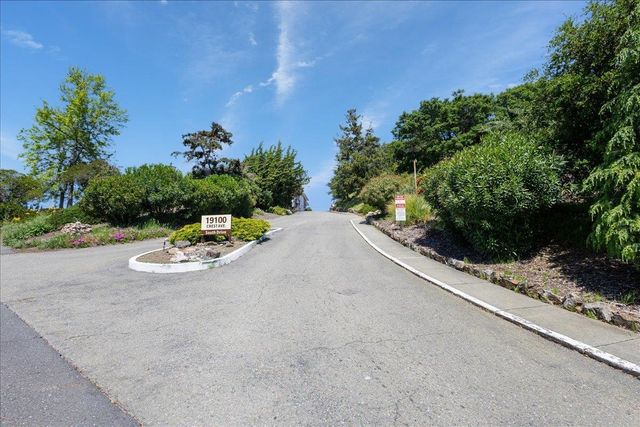 19100 Crest Ave 15, Castro Valley, CA 94546