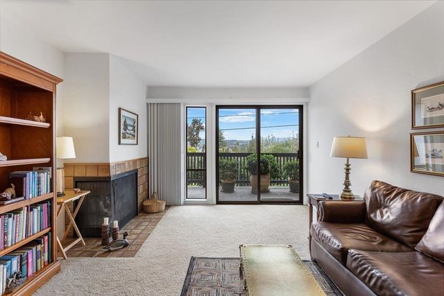 19100 Crest Ave 15, Castro Valley, CA 94546