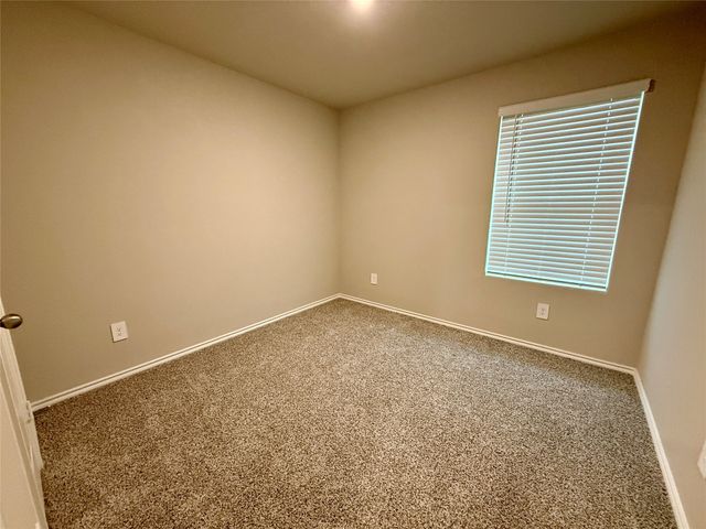 1637 Tin Roof Road, Krum, TX 76249