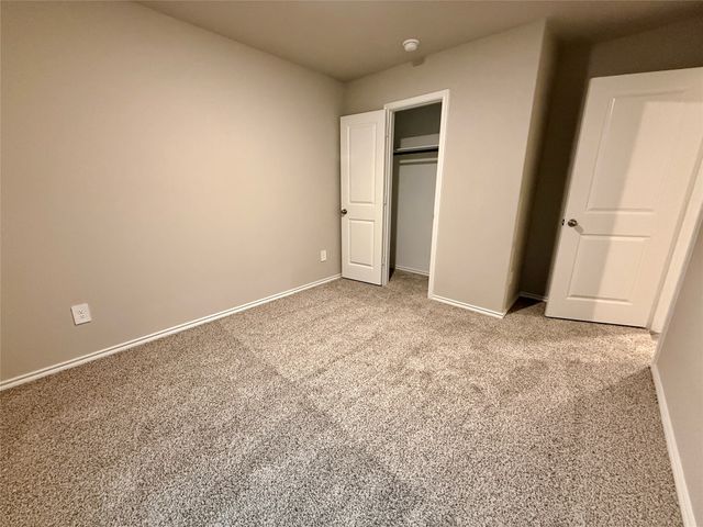 1637 Tin Roof Road, Krum, TX 76249